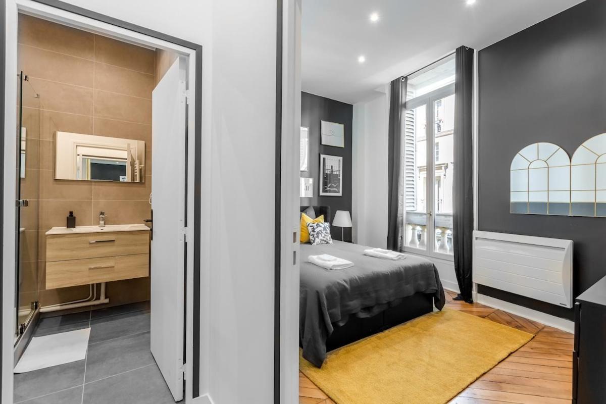 Apartment V2d Vivid Elegance Near Palais Royal 4p *