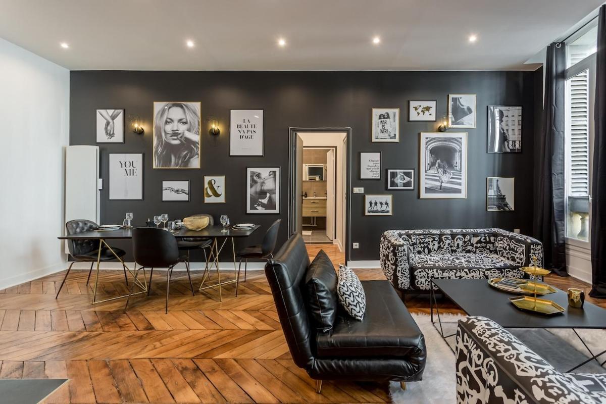 V2d Vivid Elegance Near Palais Royal 4p Apartment